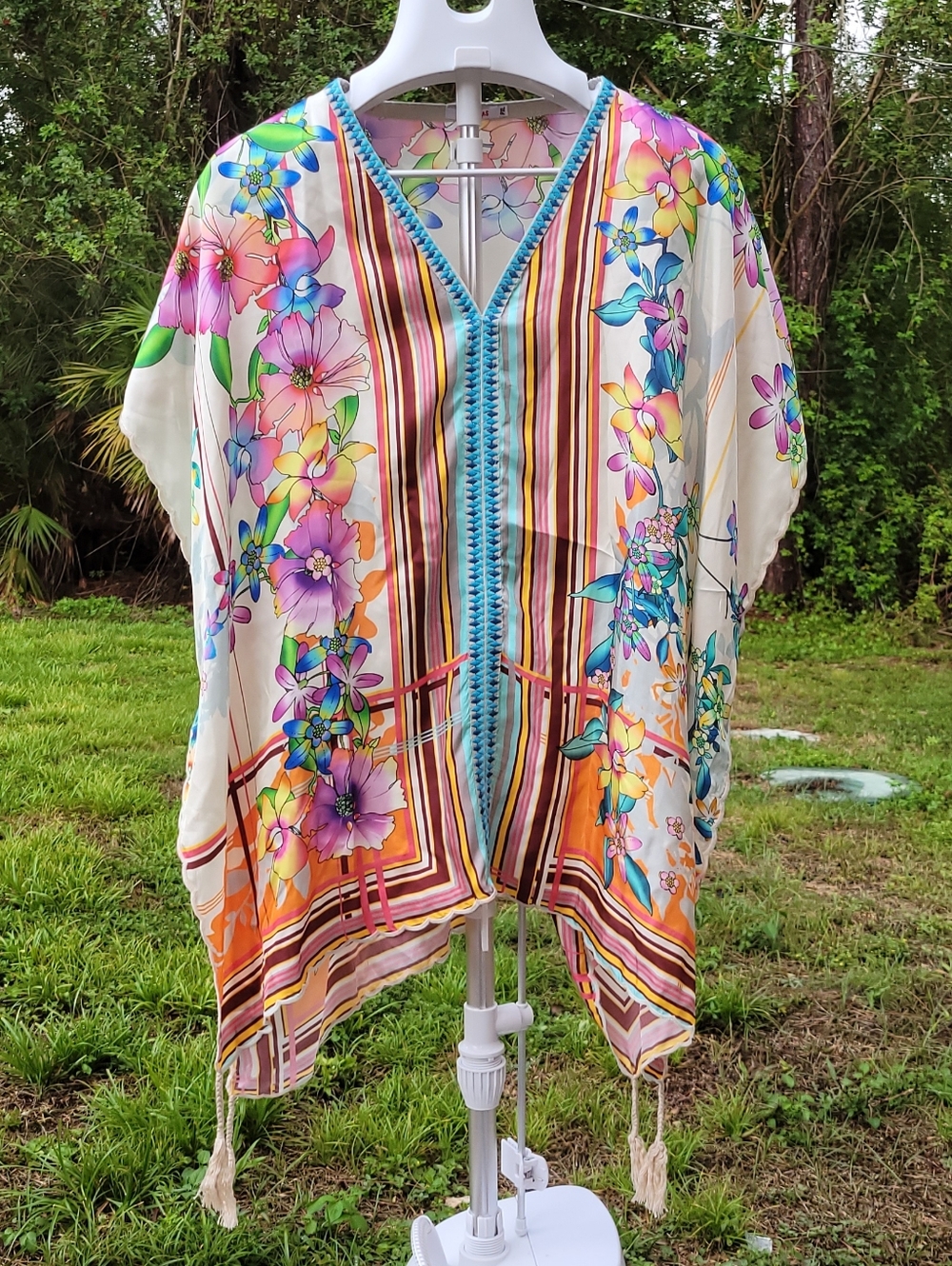 Johnny Was 100% Silk Tunic Top PXL V-Neck Vibrant Floral, Boho, Tassel